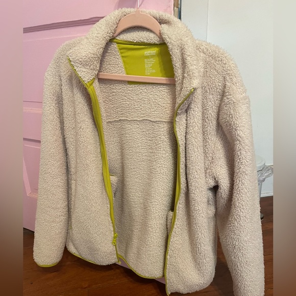 Girlfriend Collective Cream Recycled Full-Zip Fleece - Picture 5 of 7